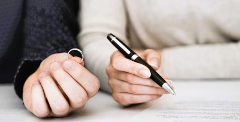 تقاضای طلاق غیابی