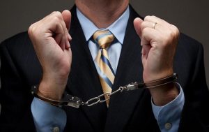 تفاوت کلاهبرداری و معامله معارض چیست؟