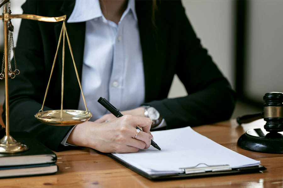 هزینه وکیل در کرمانشاه